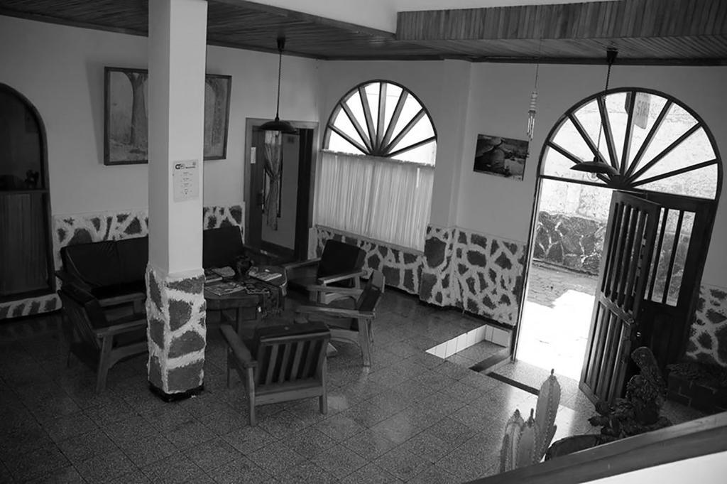 Hostal Castro Galapagos Puerto Ayora  Exterior foto